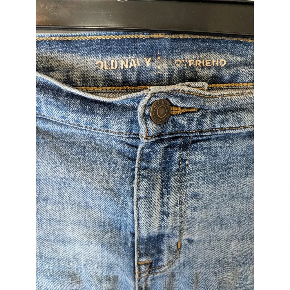 Old Navy Boyfriend Denim Shorts Medium Wash Cuffed Raw Hem Blue Womens Size 14 - Picture 3 of 5